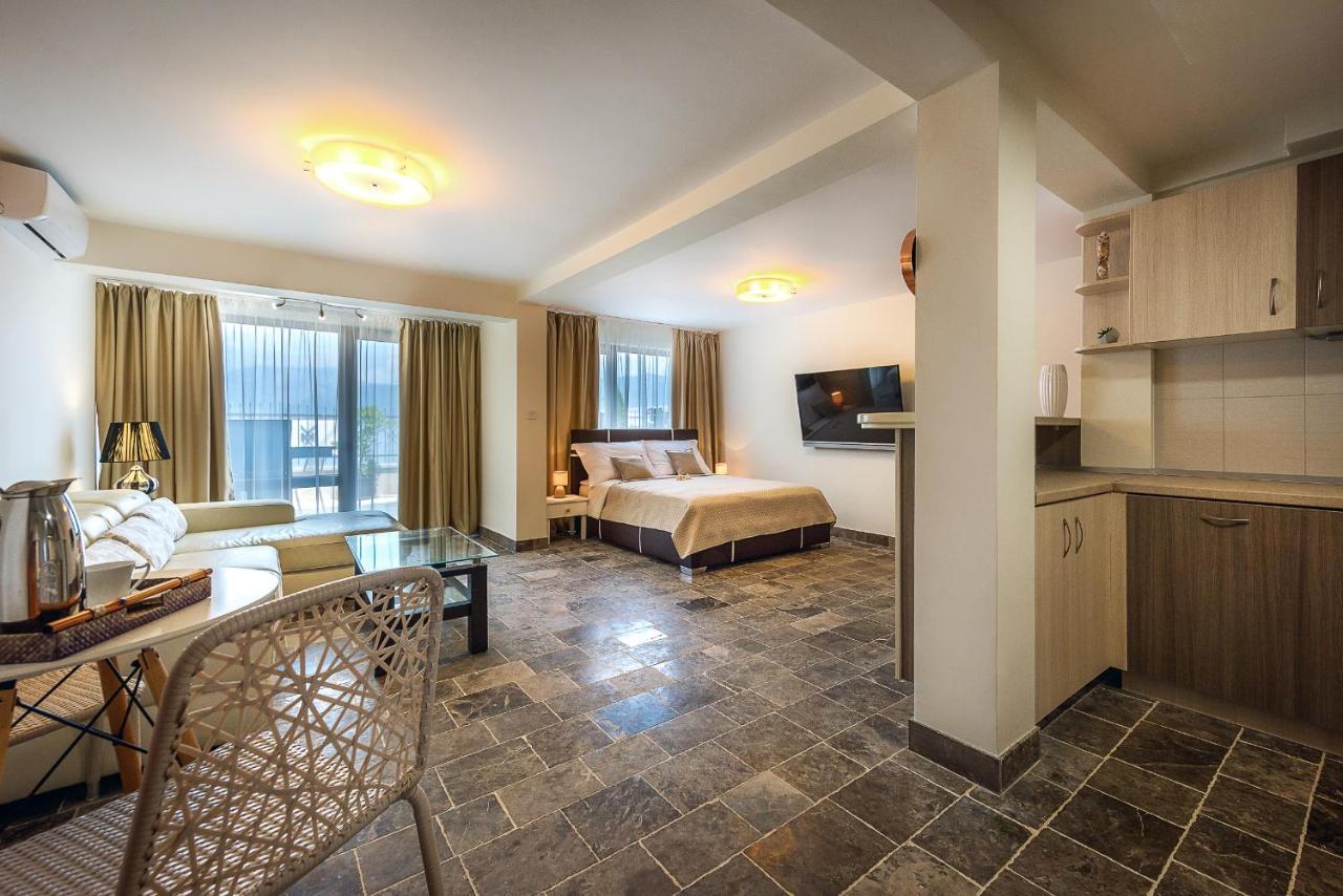 Santorini Apart Красичи Экстерьер фото